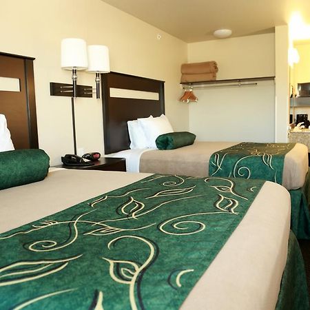 Travelodge By Wyndham Clinton Valley West Court Zewnętrze zdjęcie