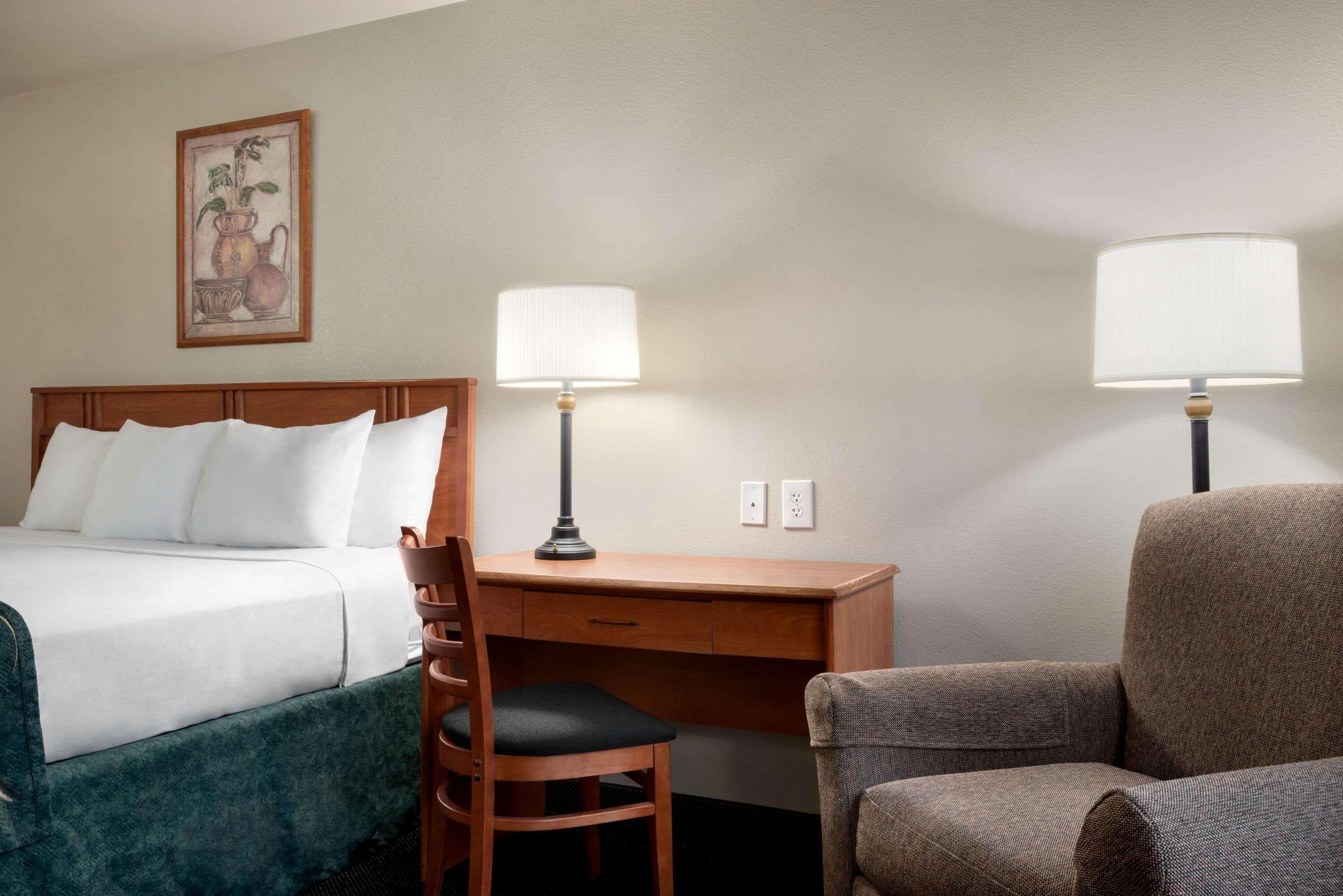 Travelodge By Wyndham Clinton Valley West Court Zewnętrze zdjęcie