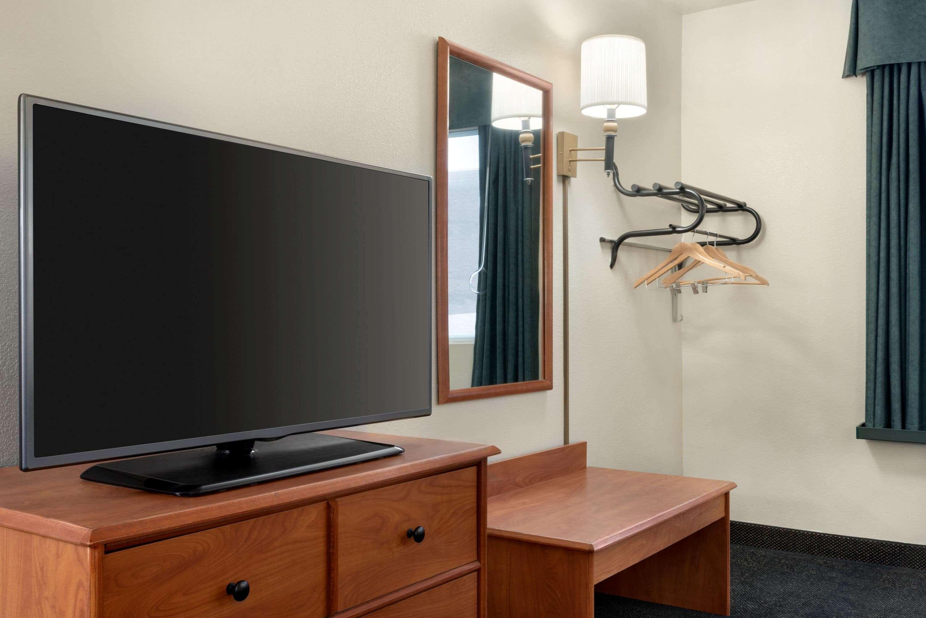 Travelodge By Wyndham Clinton Valley West Court Zewnętrze zdjęcie