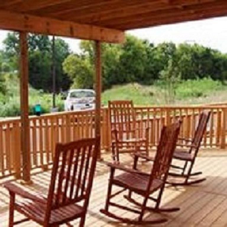 Travelodge By Wyndham Clinton Valley West Court Zewnętrze zdjęcie