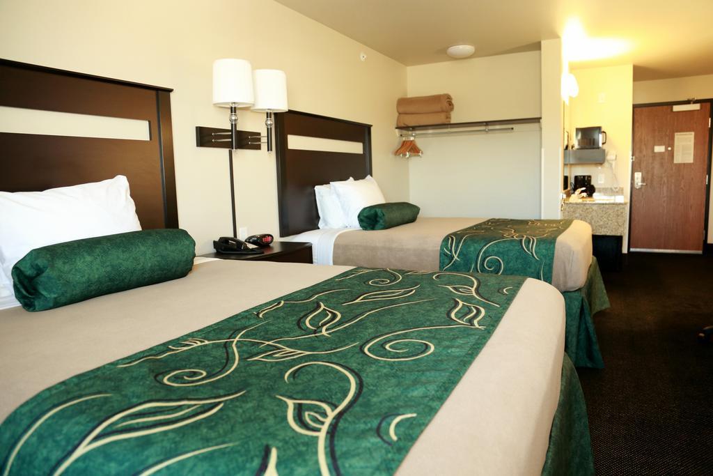 Travelodge By Wyndham Clinton Valley West Court Zewnętrze zdjęcie